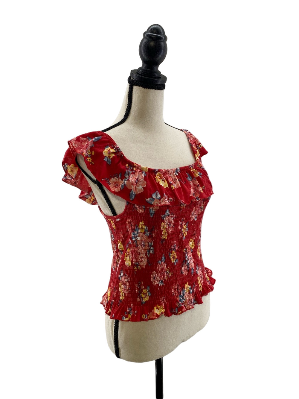 ARIZONA JEAN CO Wm’s Red Floral Ruffle Smocked Crop Top—Sz Med